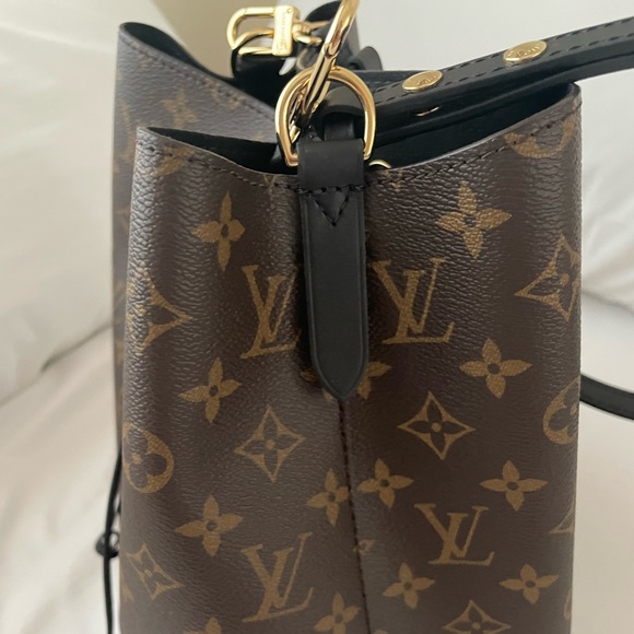 Louis Vuitton Neo Noe Mm in excellent condition. Good as new. - Picture 14 of 14